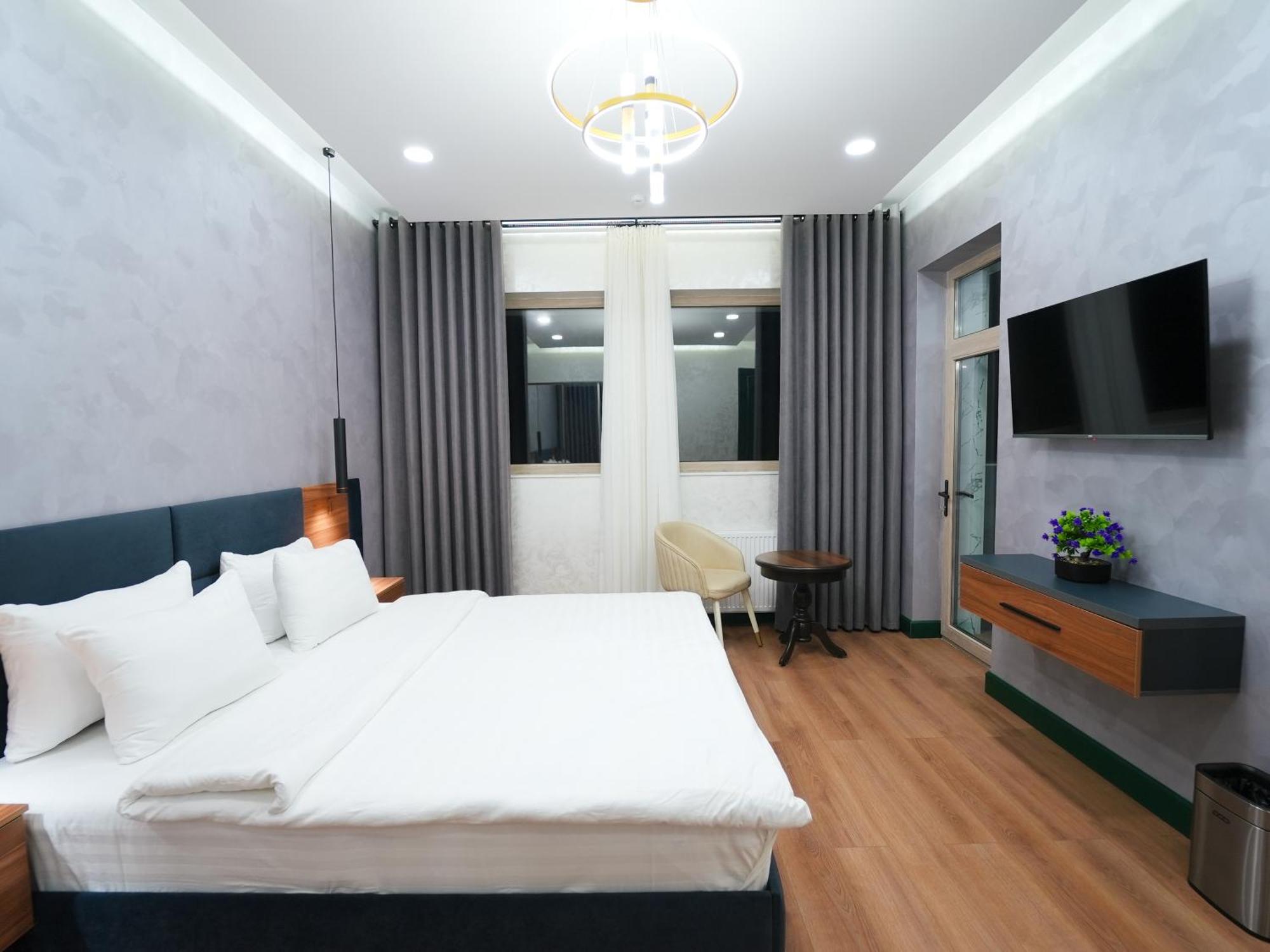 Avant Hotel Tashkent Pool&Spa Экстерьер фото