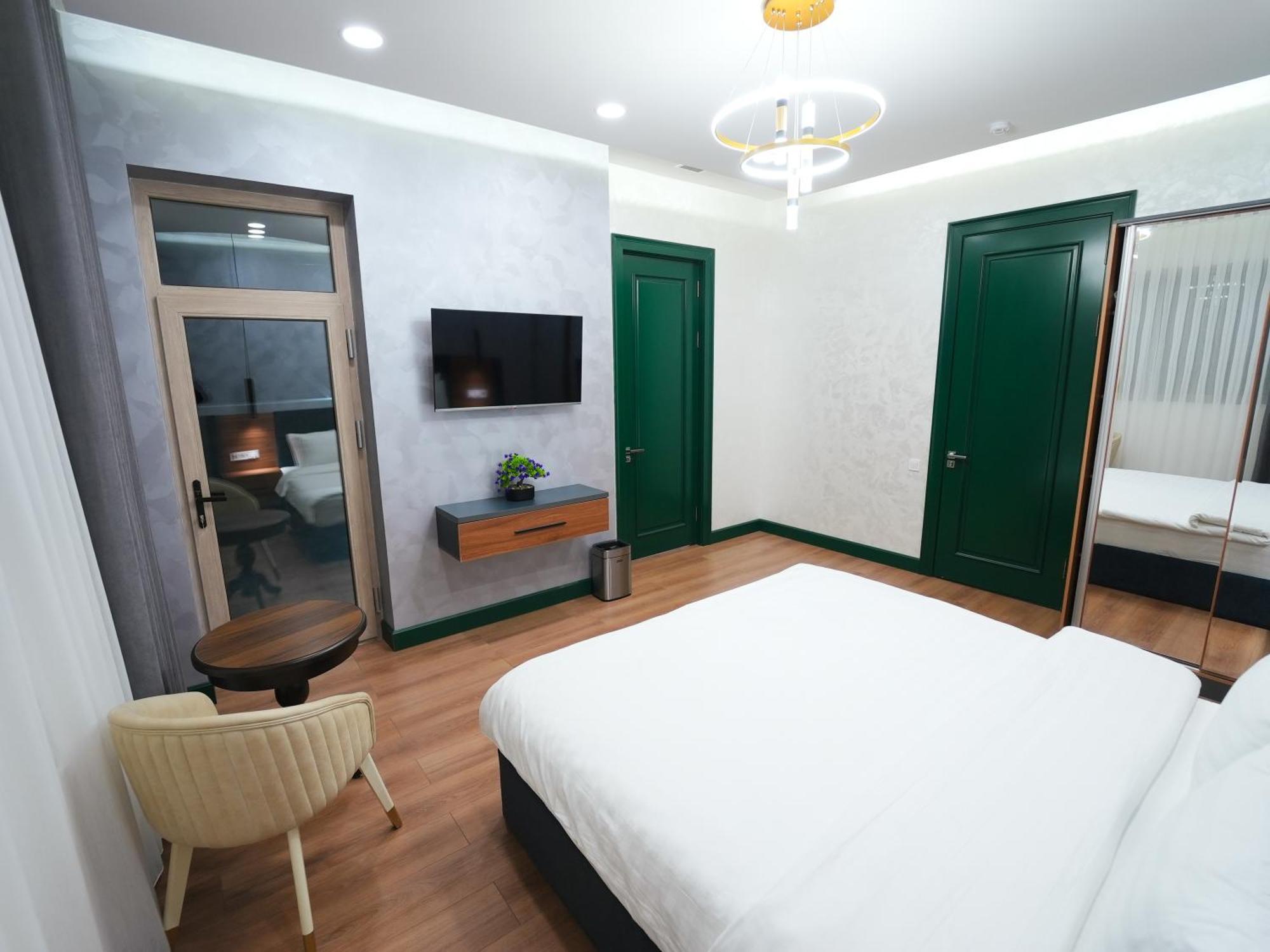 Avant Hotel Tashkent Pool&Spa Экстерьер фото